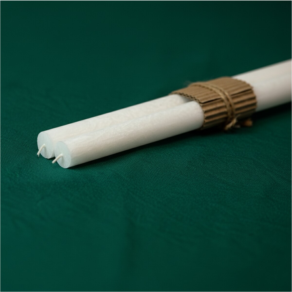 Świece Tradycyjne Proste Świąteczne Świeczki Do Kolacji Wigilijnej 2 Szt. Biała