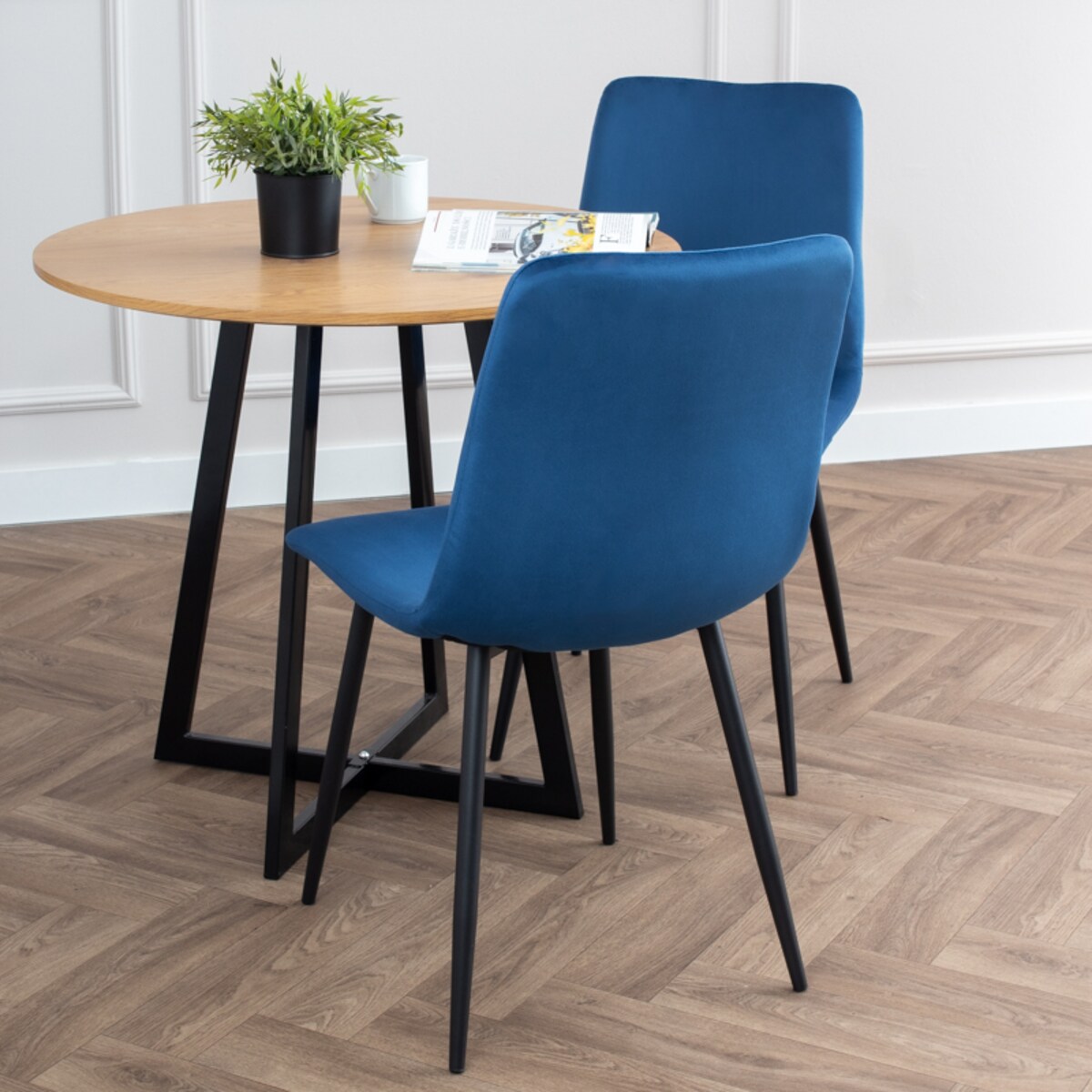 Krzesło tapicerowane klasyczne welurowe granatowe gładkie do salonu jadalni