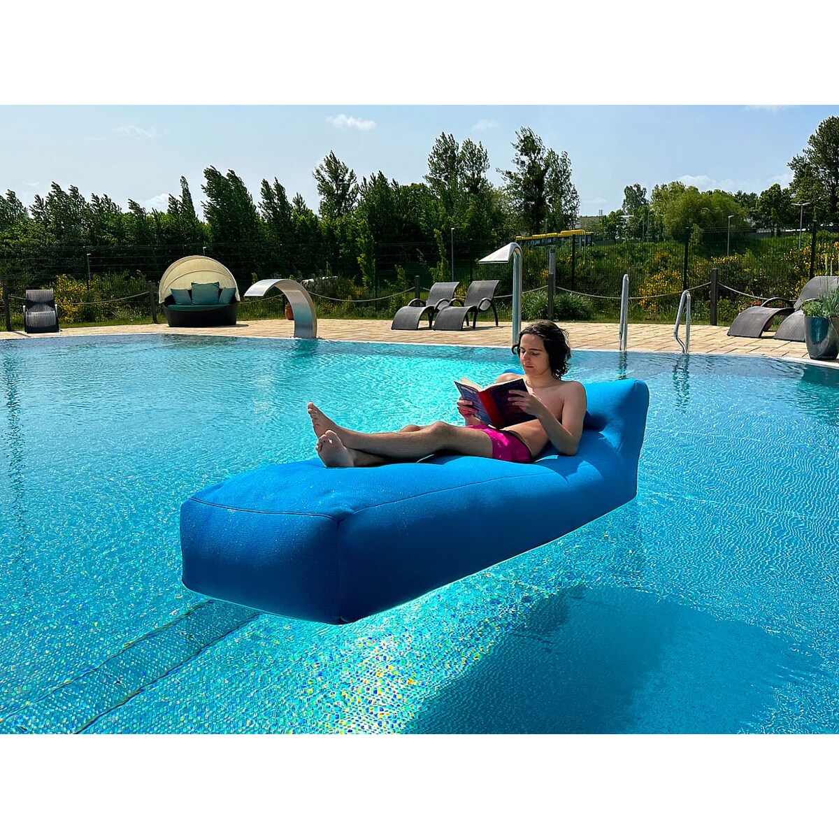 Leżanka pufa basenowa koral