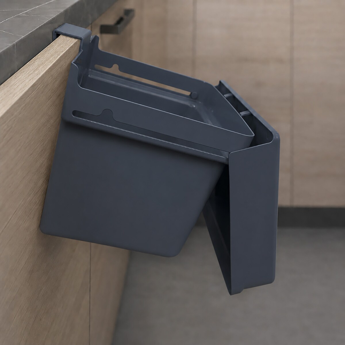 POJEMNIK PLASTIKOWY Z UCHWYTEM UNIBOX Z POKRYWKĄ NA AKCESORIA OBIERKI