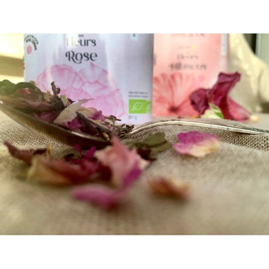 Herbata biała w ozdobnej puszce Fleurs de Rose, 40 g, terre d'Oc