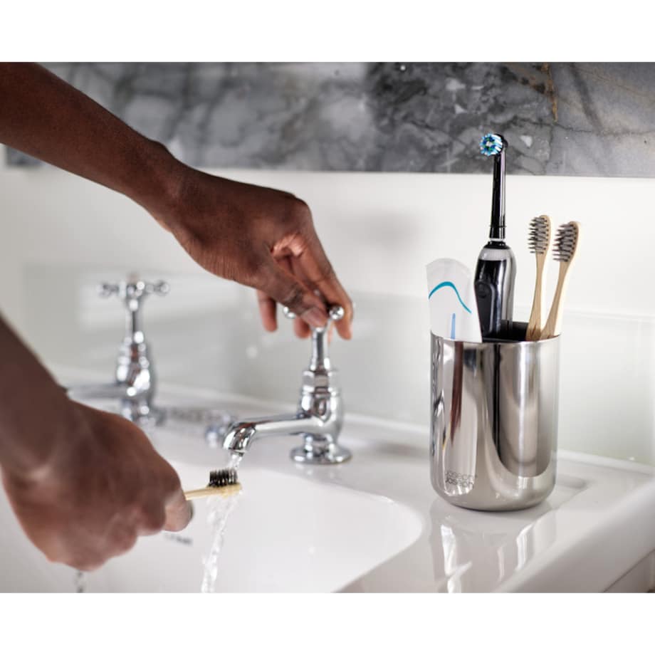 Kubek na szczoteczki stalowy EasyStore Luxe, 11.7 x 9 cm , Joseph Joseph