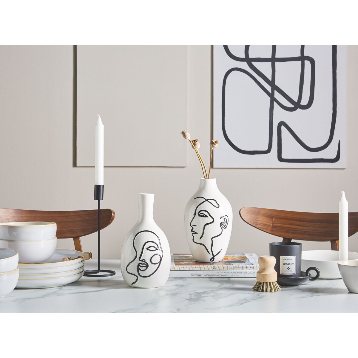 Wazon na kwiaty ceramiczny biały HELIKE