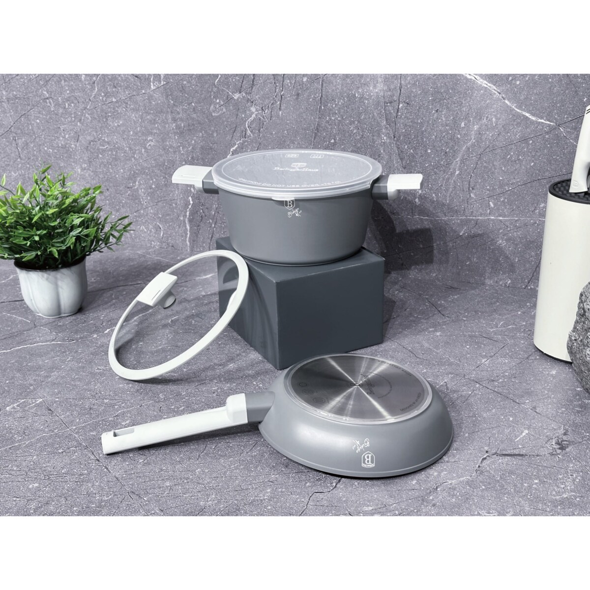 Zestaw garnek z patelnią 24cm z powłoką tytanową BERLINGER HAUS Aspen