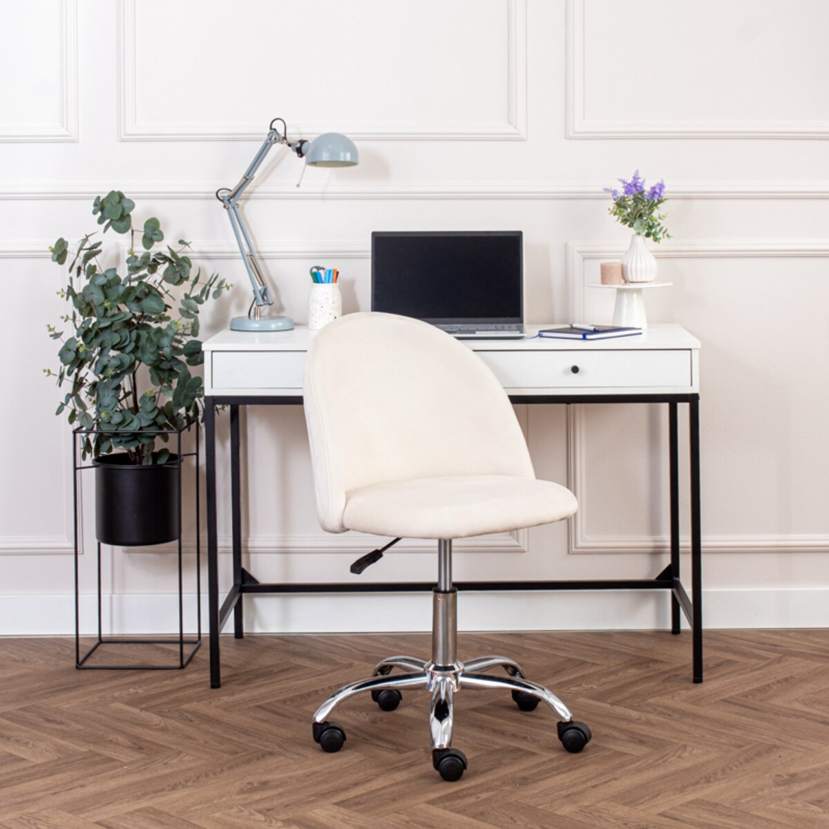 Fotel biurowy welurowy nowoczesny beżowy