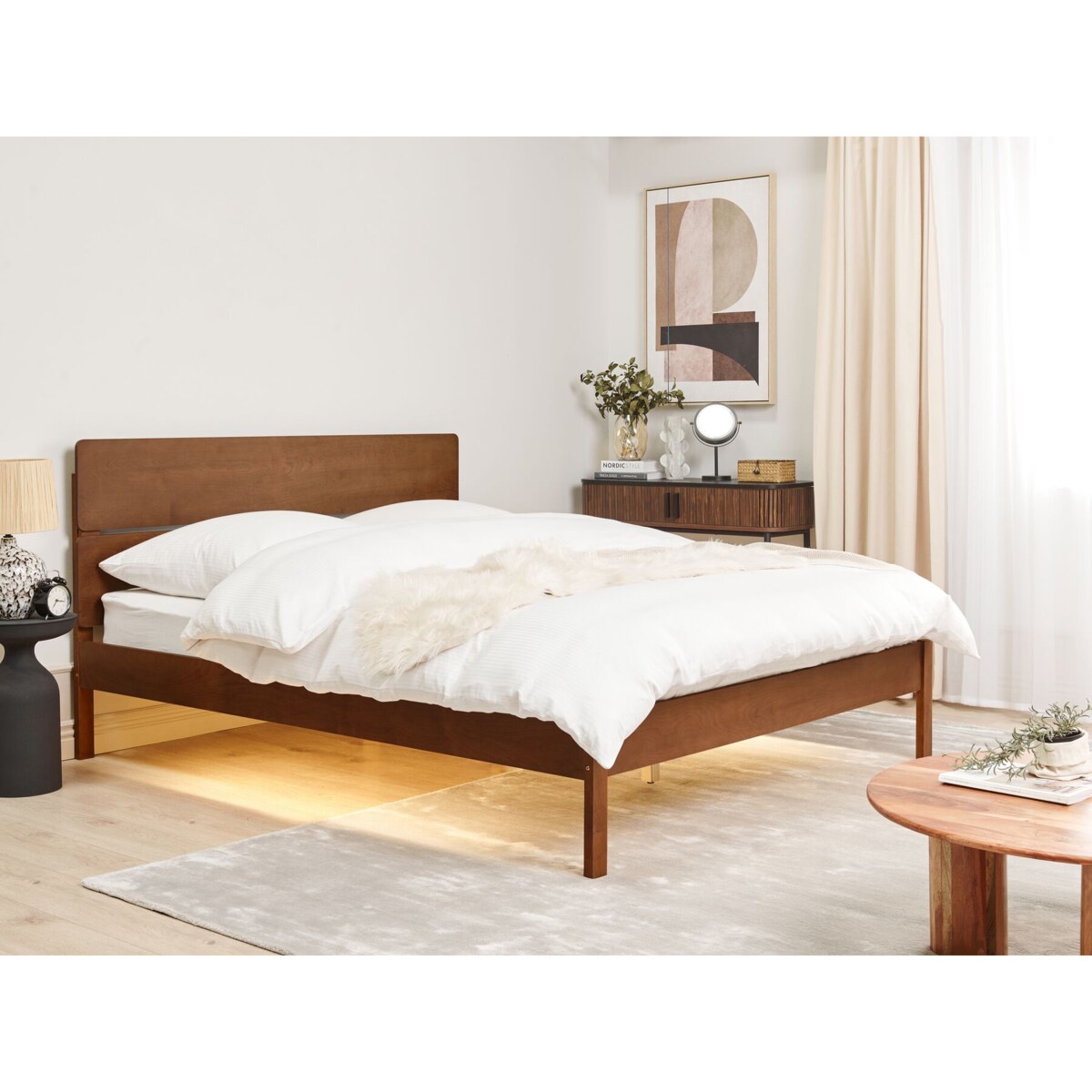 Łóżko LED drewniane 160 x 200 cm jasne BOISSET