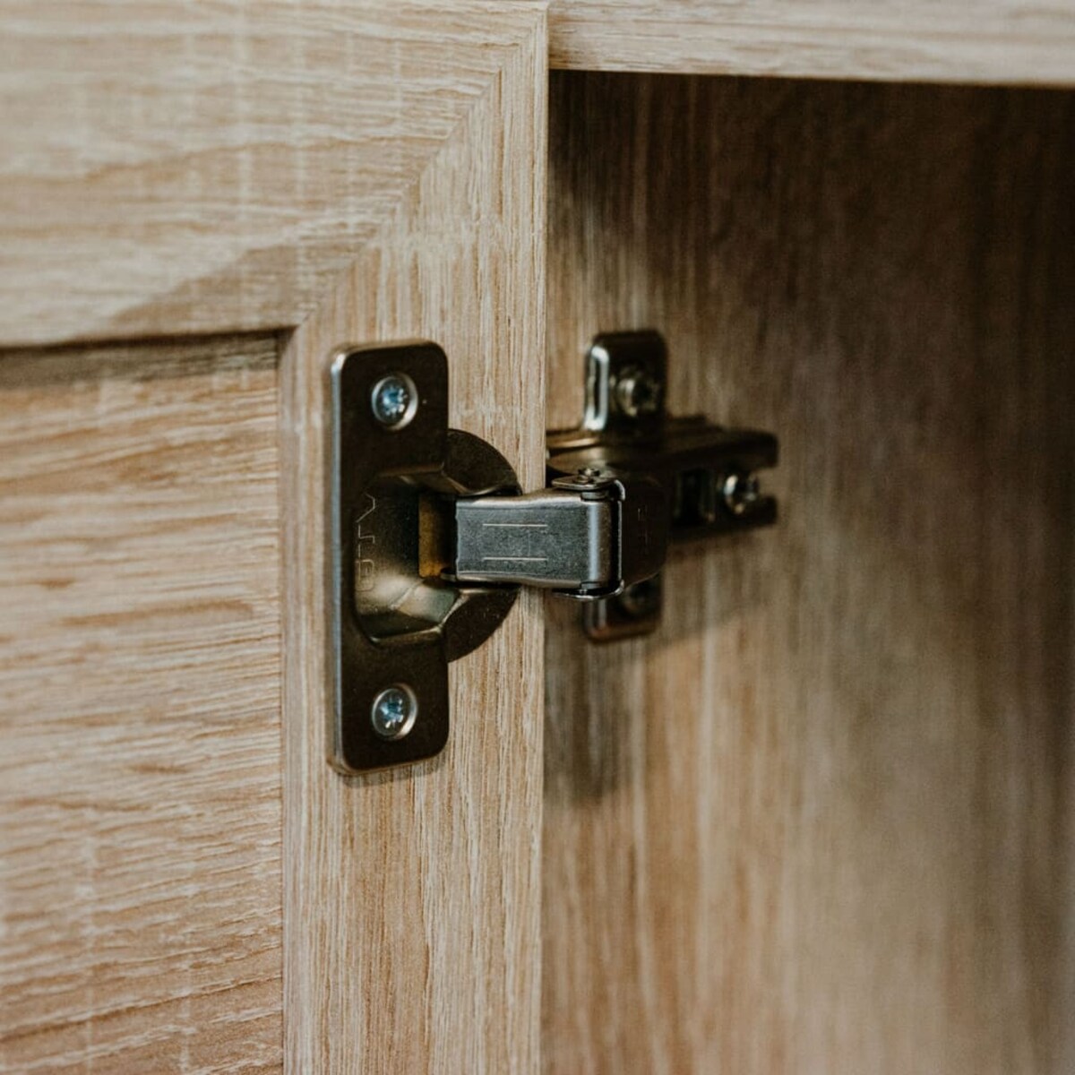 Finori Szafka na buty Bali 49A, dąb sonoma i nadruk trzciny