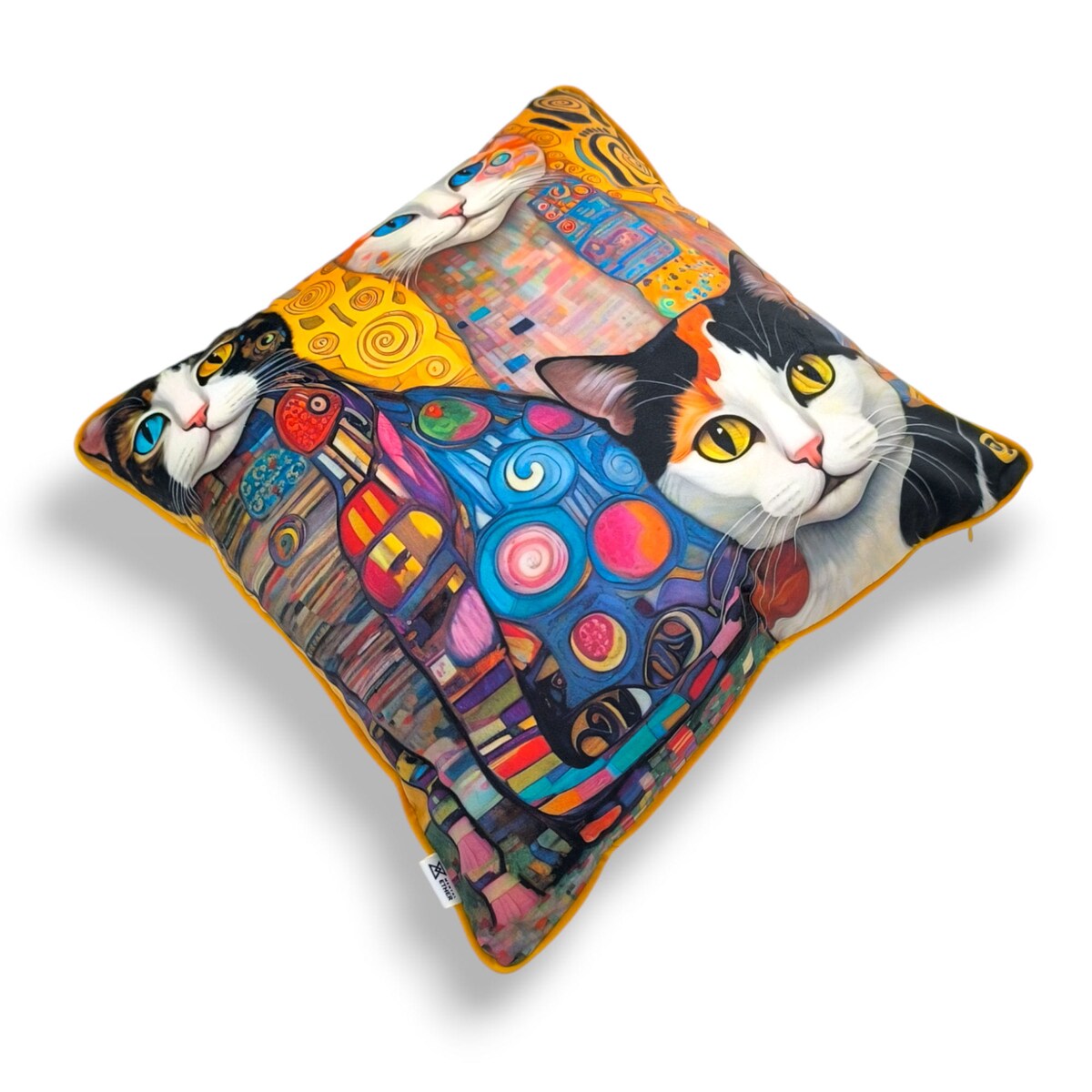 Poduszka dekoracyjna z kotami inspirowana Klimtem 40x40 Tuxedo Cats