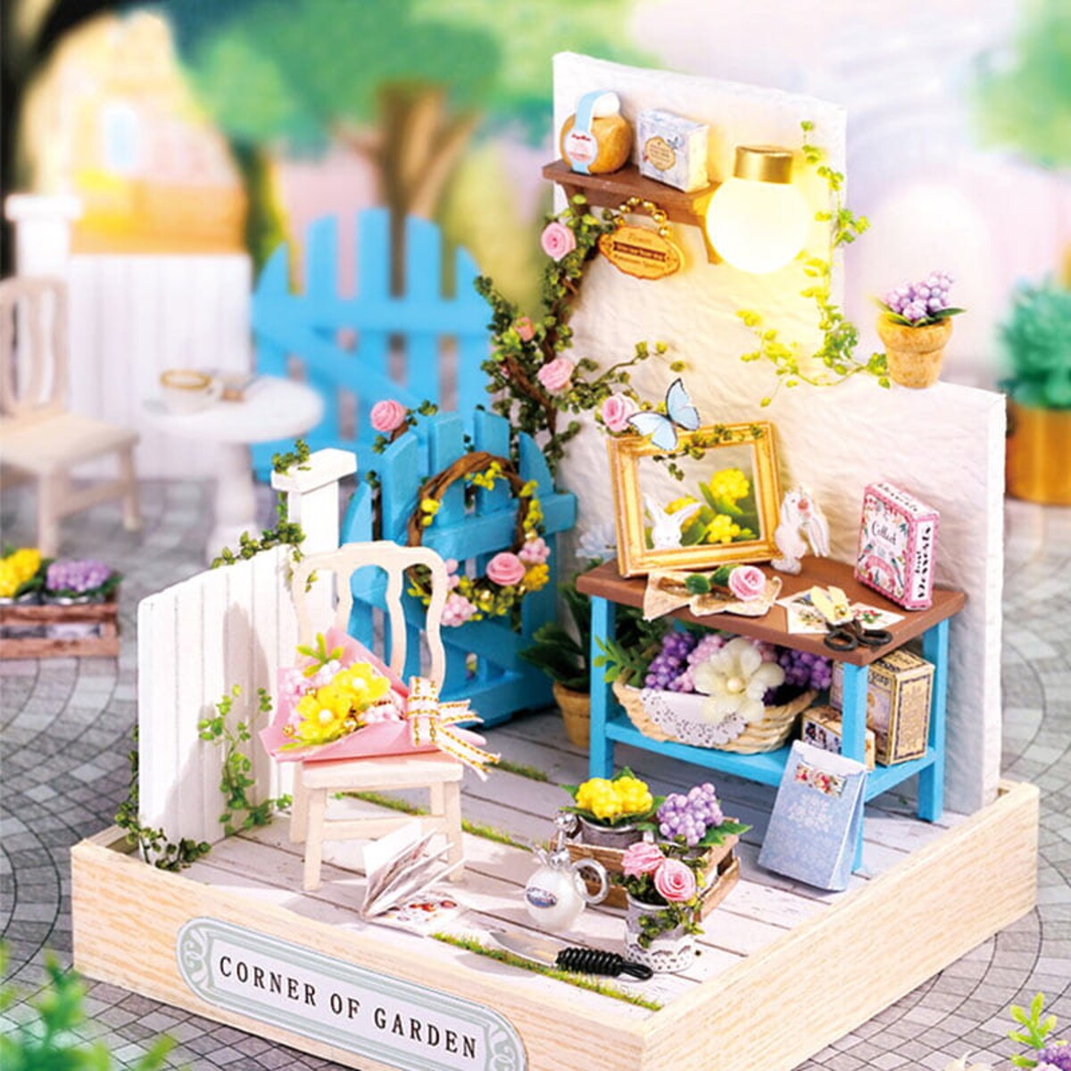 Miniaturowy domek - Tajemniczy ogród