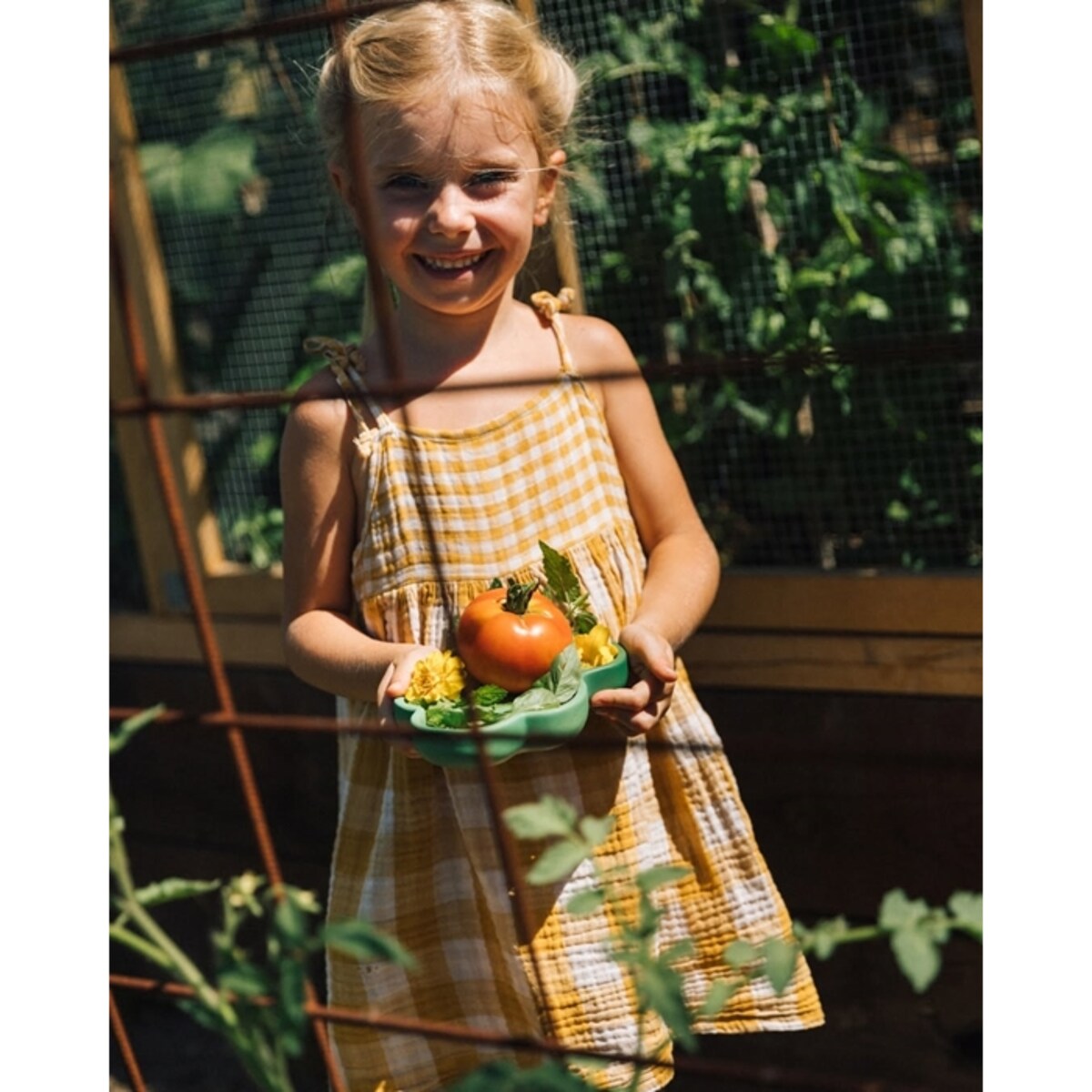 Oli & Carol Drewniany Talerzyk dla Dziecka Jarmuż