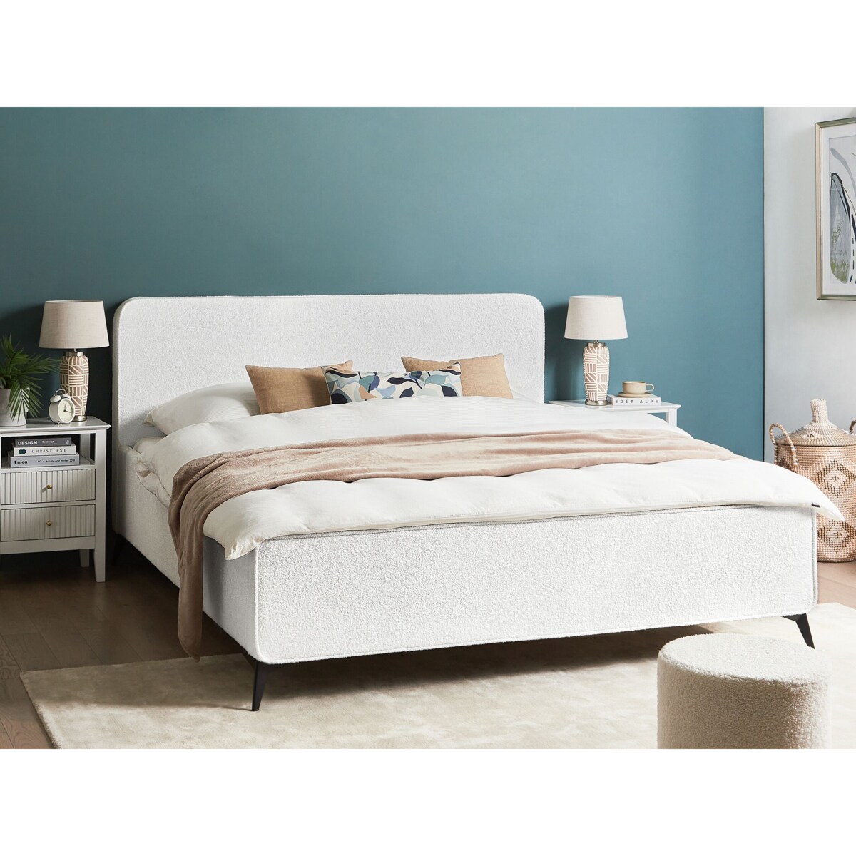 Łóżko boucle 180 x 200 cm złamana biel VALOGNES