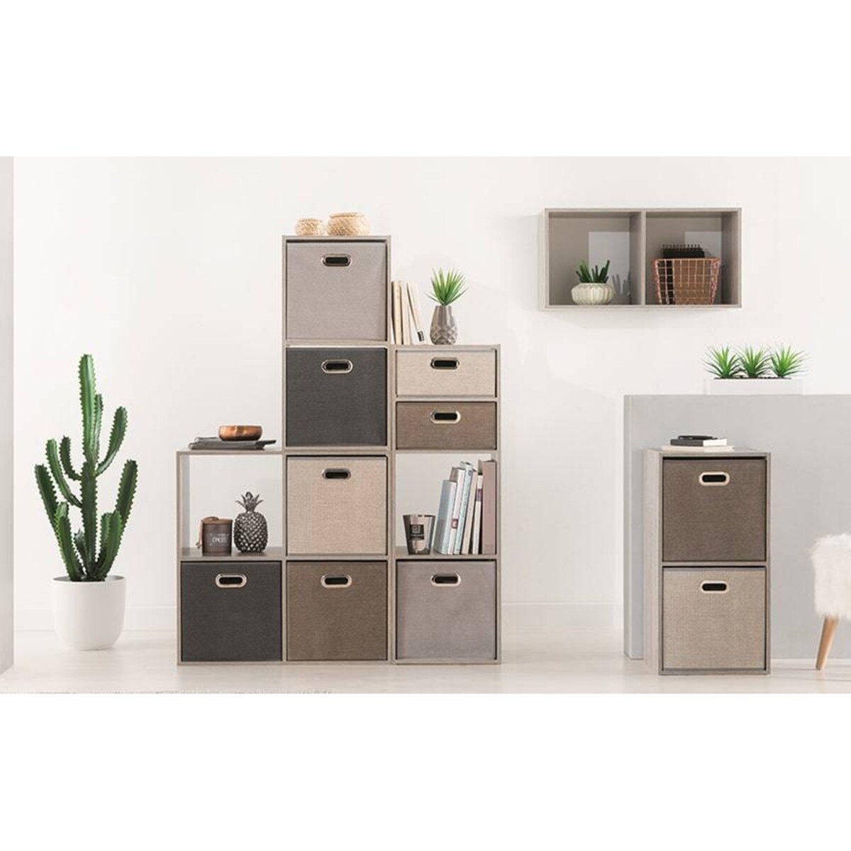 Półka dekoracyjna stojąca, trzypoziomowa, wys. 100,5 cm