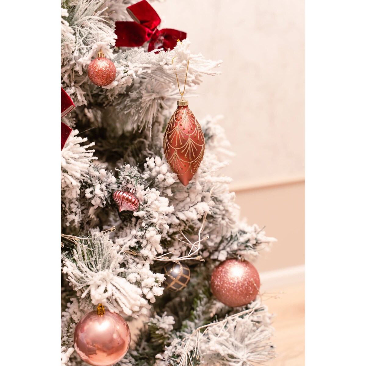 Sztuczna choinka z ośnieżonymi gałązkami, 150 cm