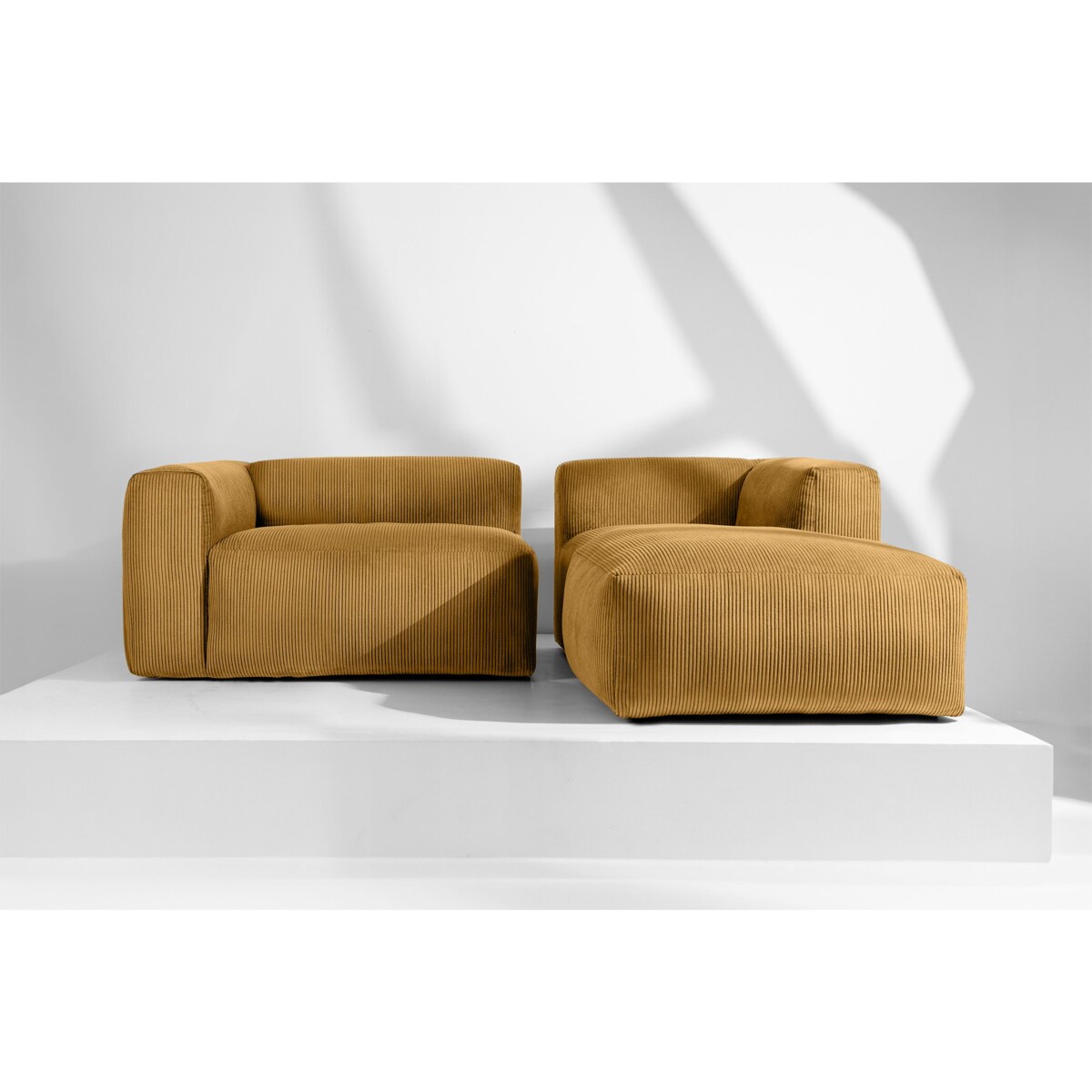 KONSIMO BUFFO Narożnik prawy 3/4-osobowy z wyjątkowo miękkim siedziskiem, kolor żółty