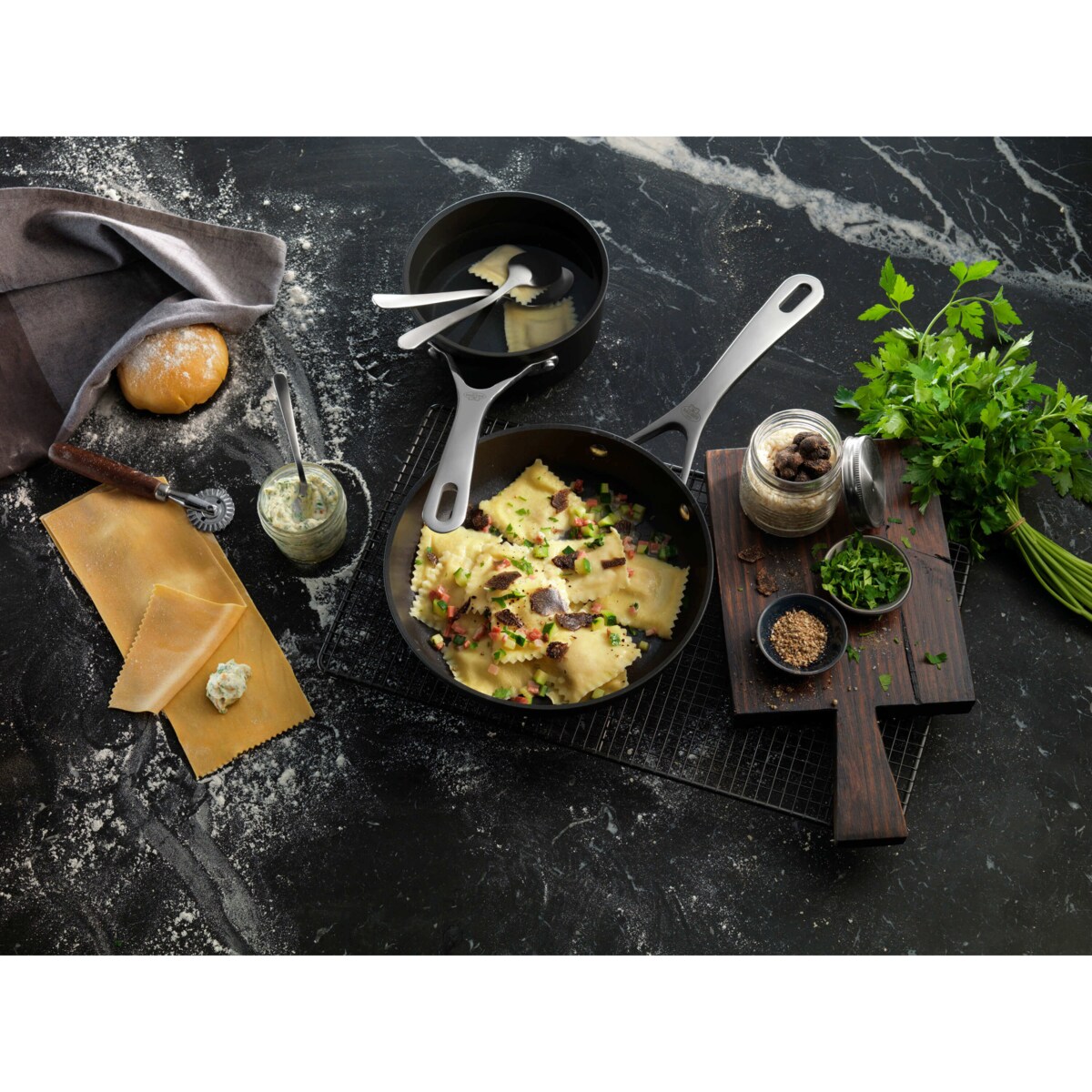 Tytanowa patelnia indukcyjna Ballarini Alba - 24 cm