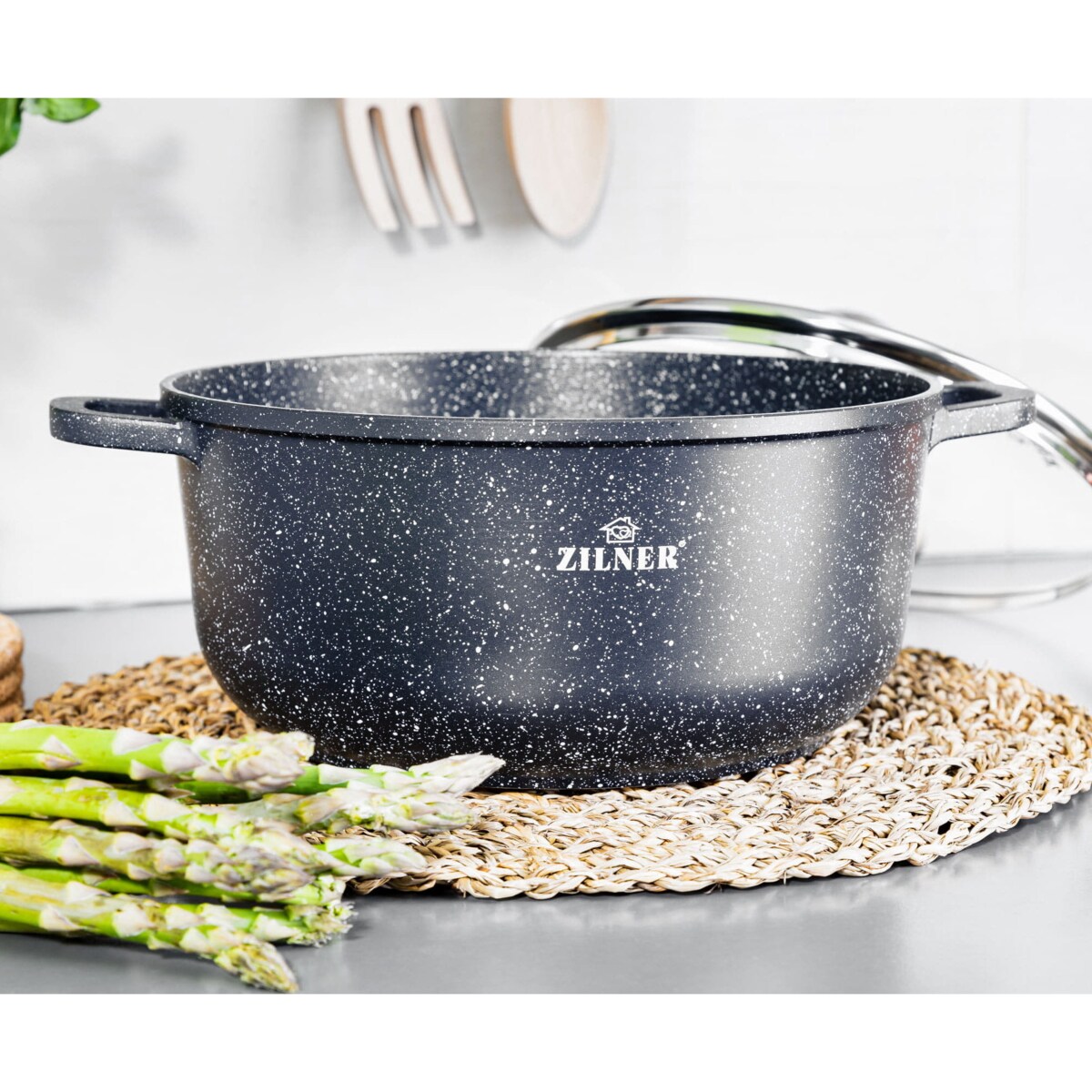 Garnek marmurkowy z pokrywką czarny mały 1.3L 16cm na indukcję gaz ZILNER