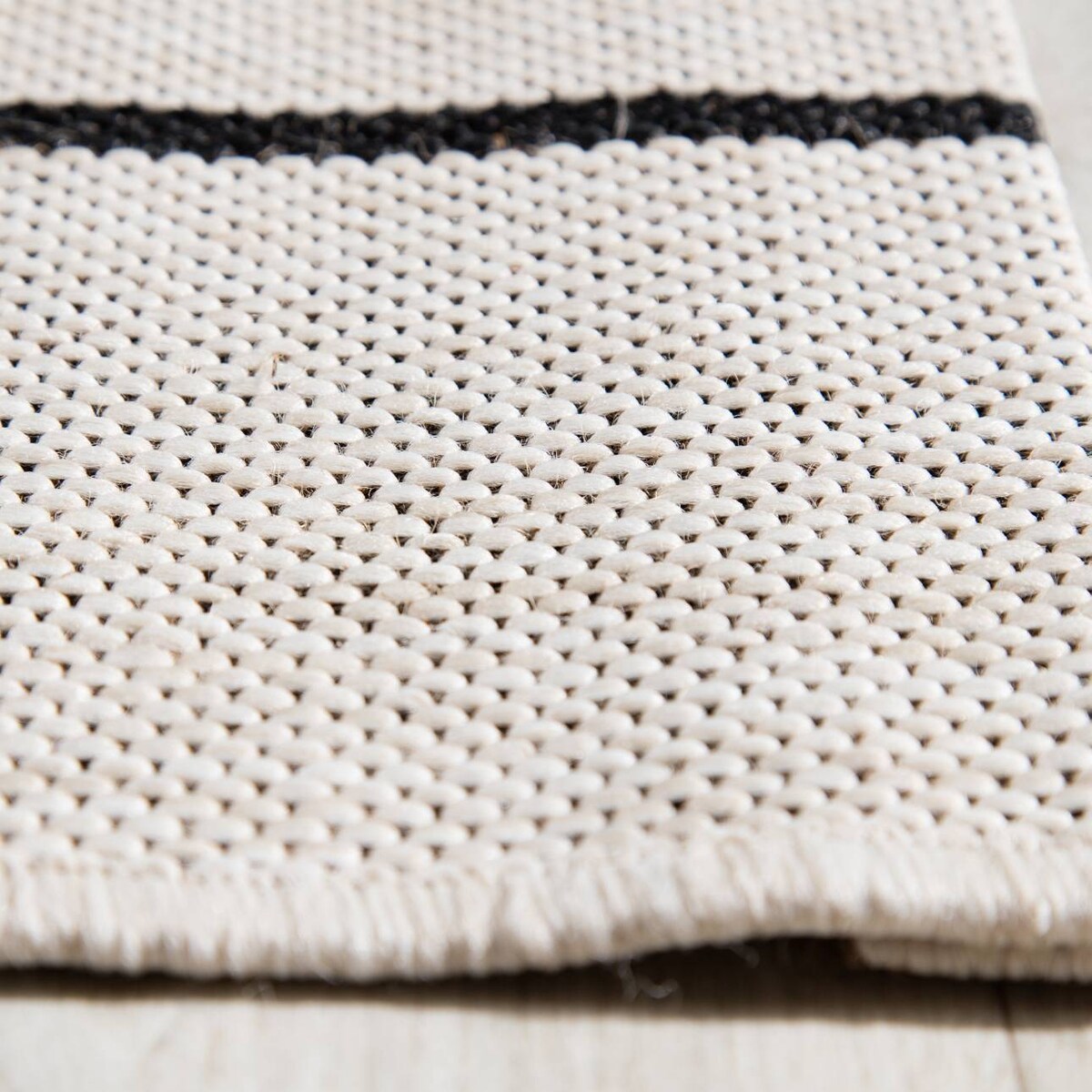 Dywan Modern Lines wool/black 160x230cm, 160 x 230 cm