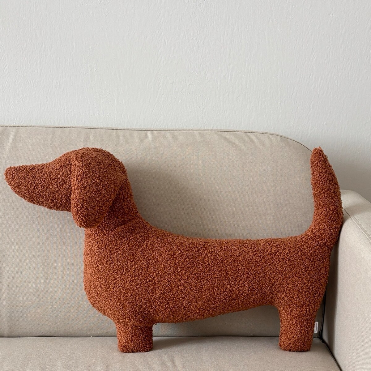 Poduszka pies Jamnik rudy boucle