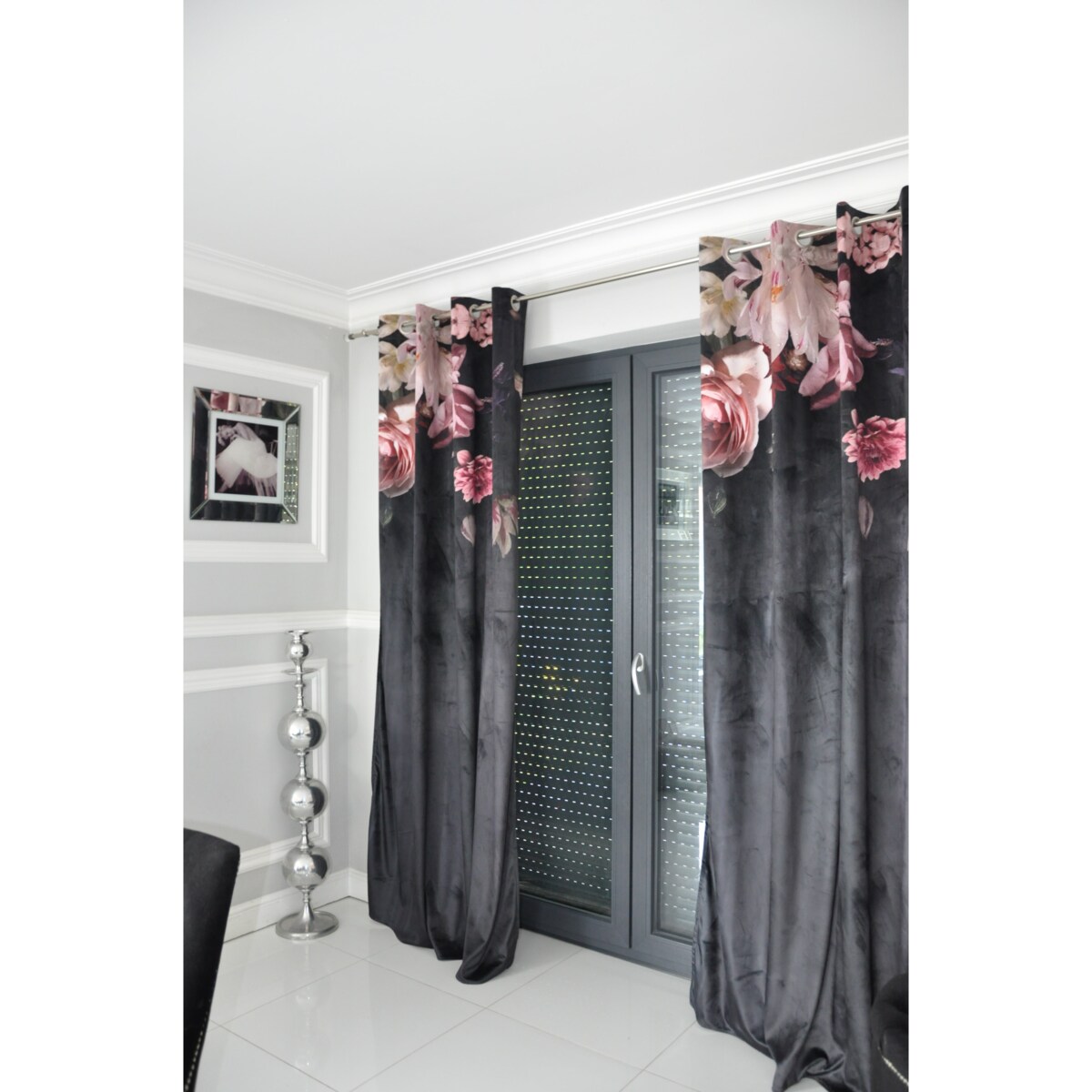 Zasłona welurowa Black Roses 140x250 cm