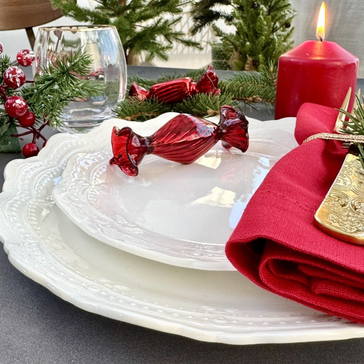 VILLA ITALIA Bombka szklana CUKIEREK red 9 cm