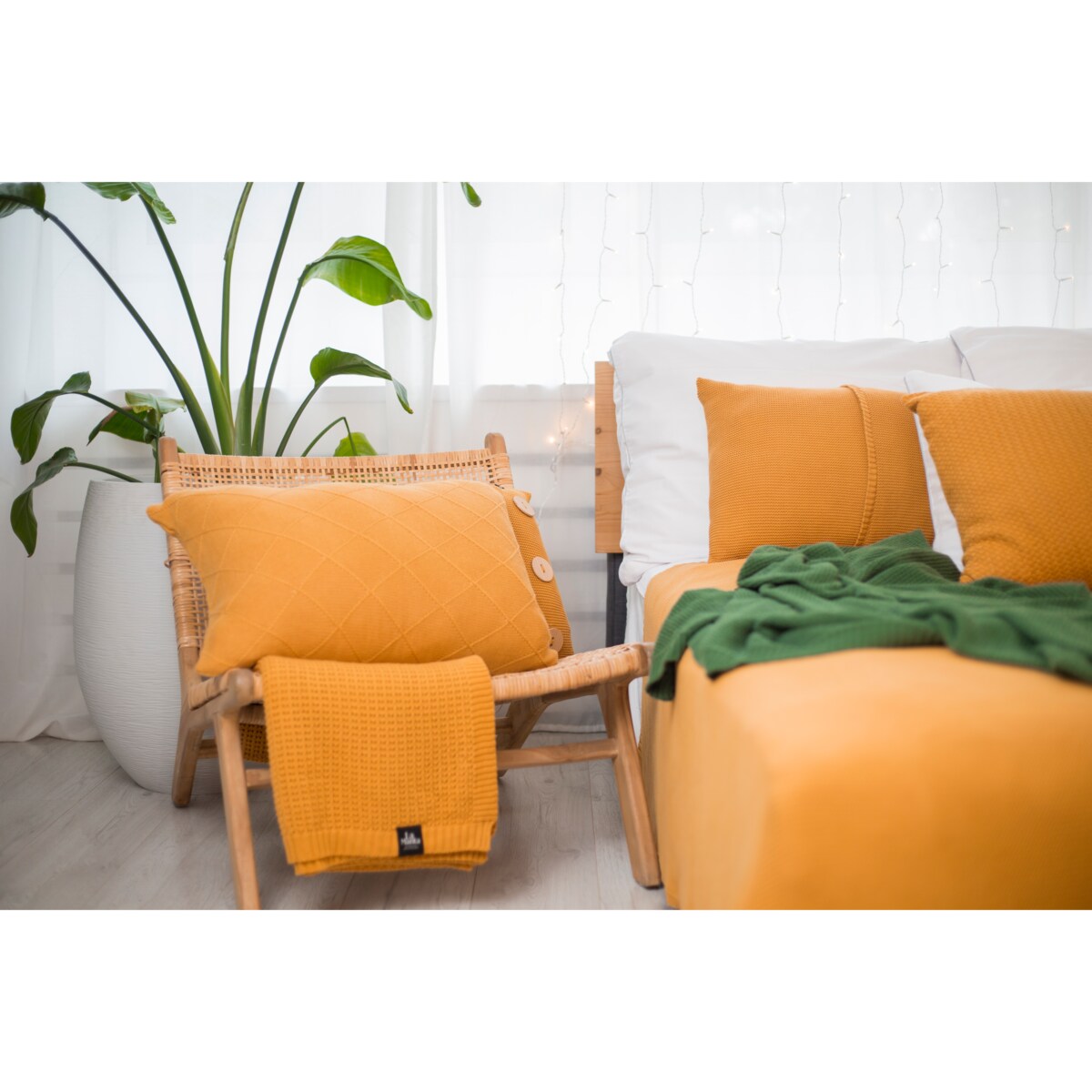 Poszewka klasyczna z przeszyciem musztardowa, 40 x 60 cm, La Manta