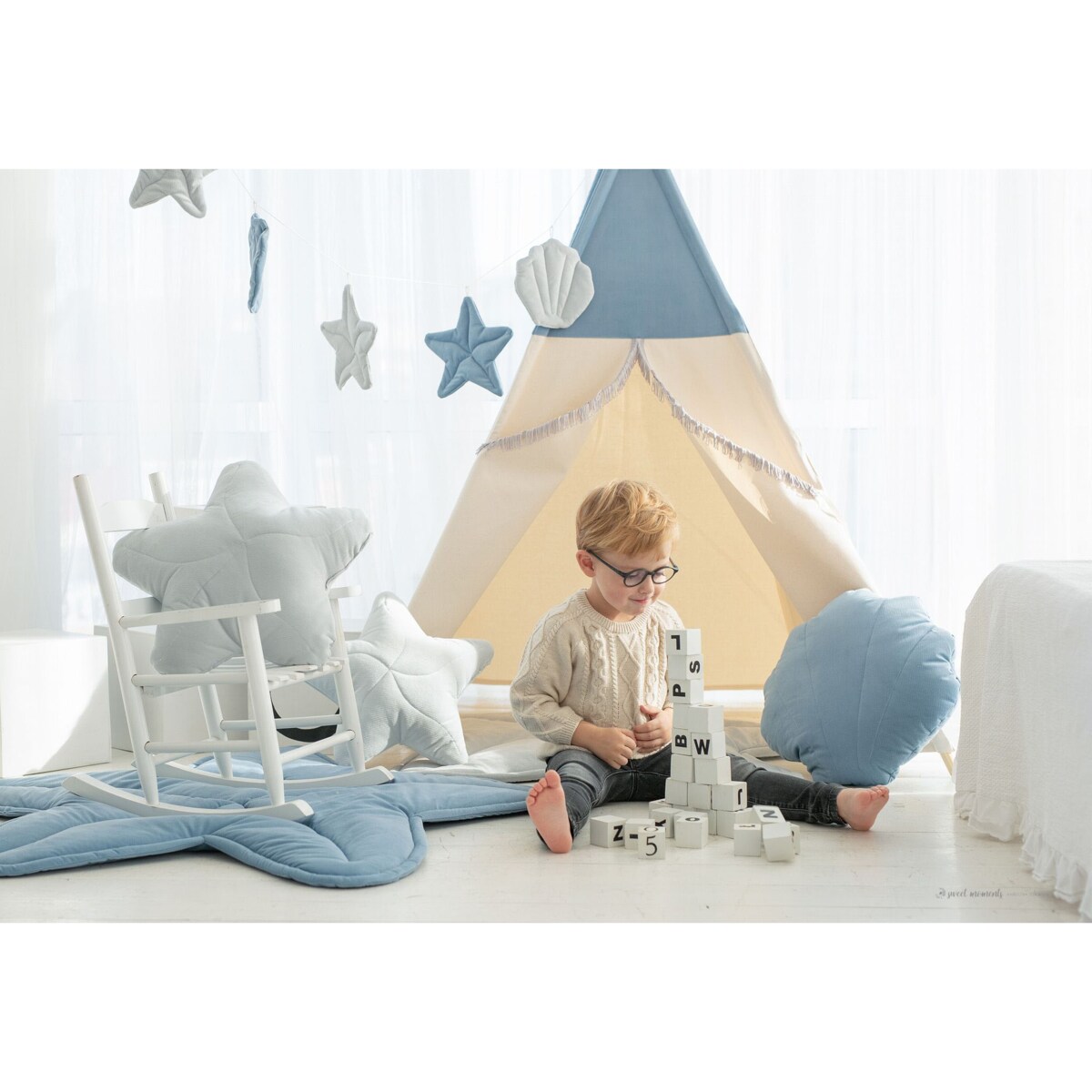 Namiot tipi Blue Sea z matą i poduszką