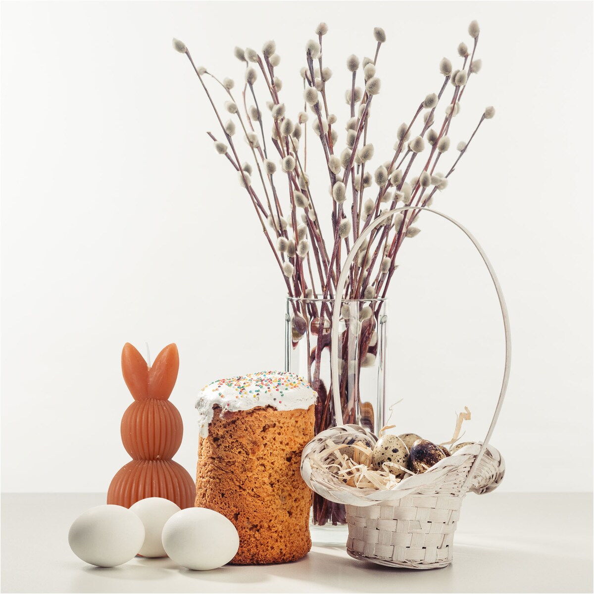 Świeczka Wielkanocna Zając Zajączek Królik Na Prezent Ozdobny Bordowa