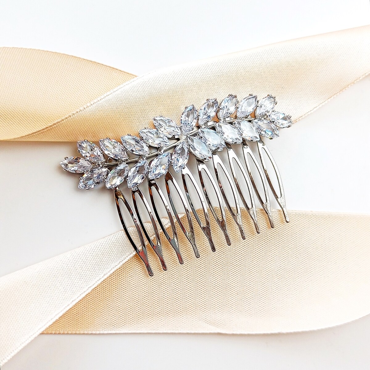 Grzebyk do fryzury ślubnej srebrny