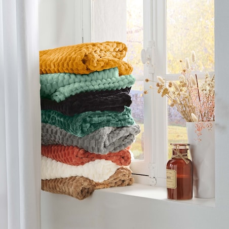 Narzuta na łóżko pikowana 150x125 cm AGOGE beżowa