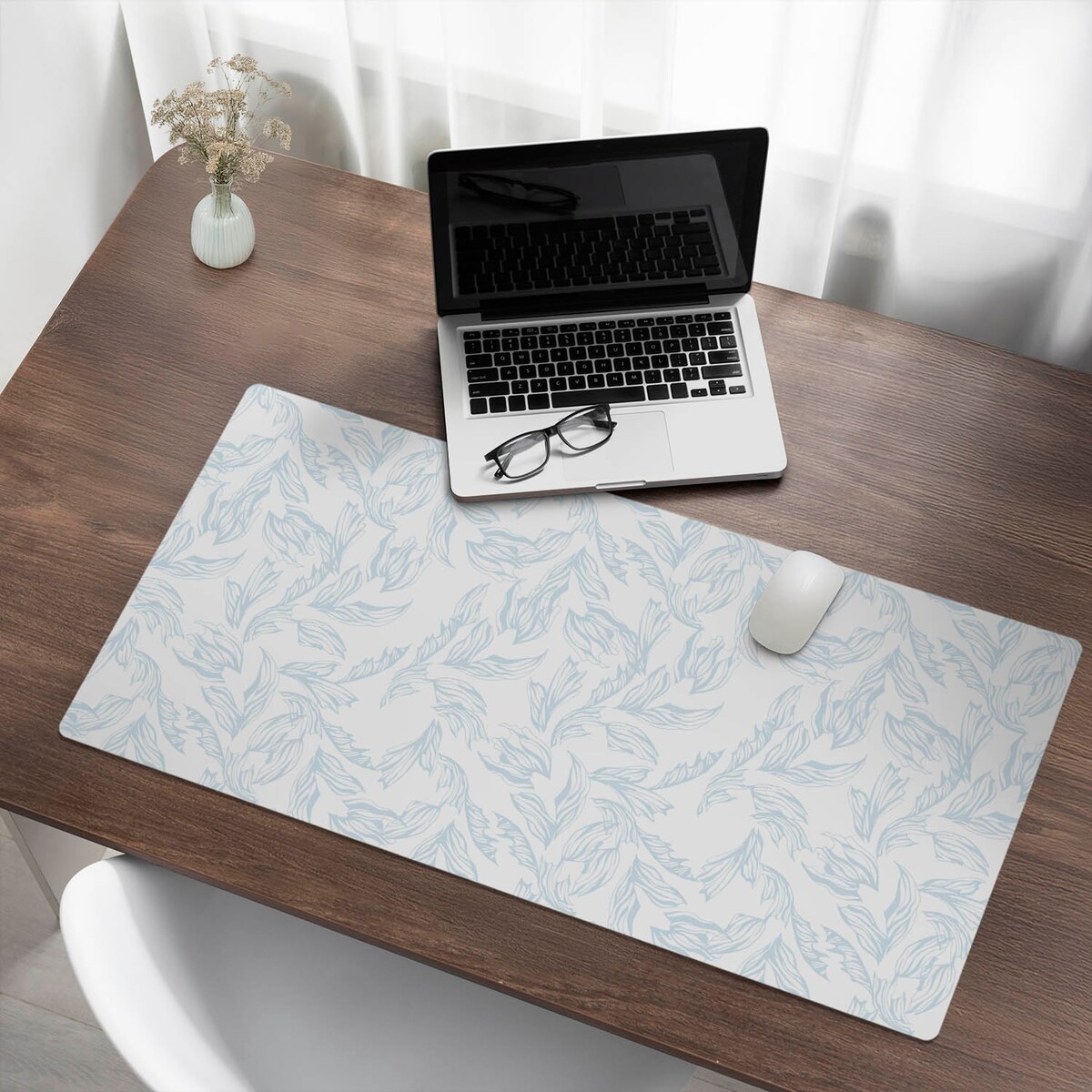 Biała mata na biurko Delikatne liście, 100x50 cm