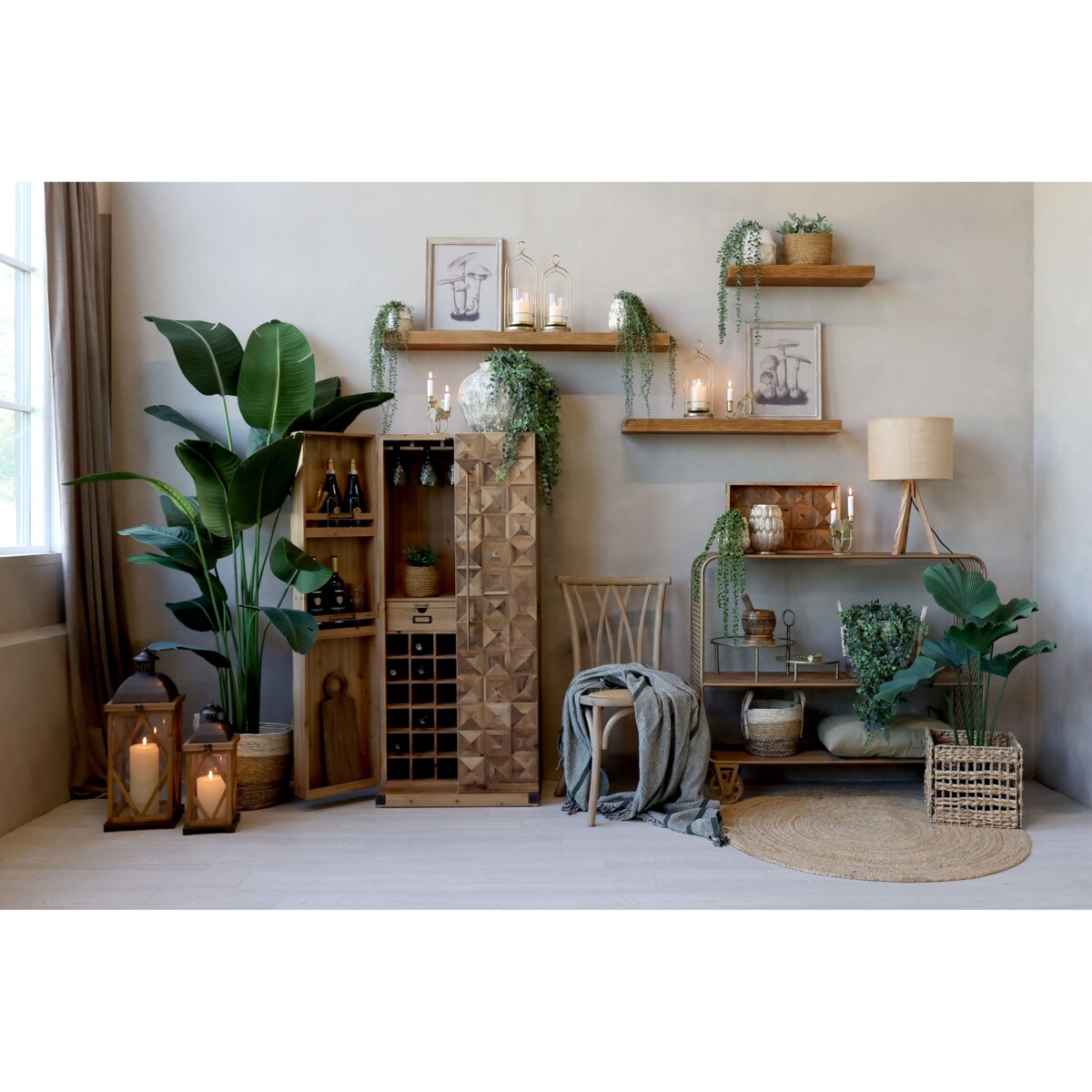 Komoda drewniana, barowa, postarzana 146,5x64,5x45