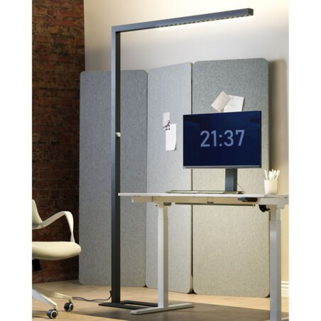 Lampa podłogowa LED metalowa czarna SAGITTA