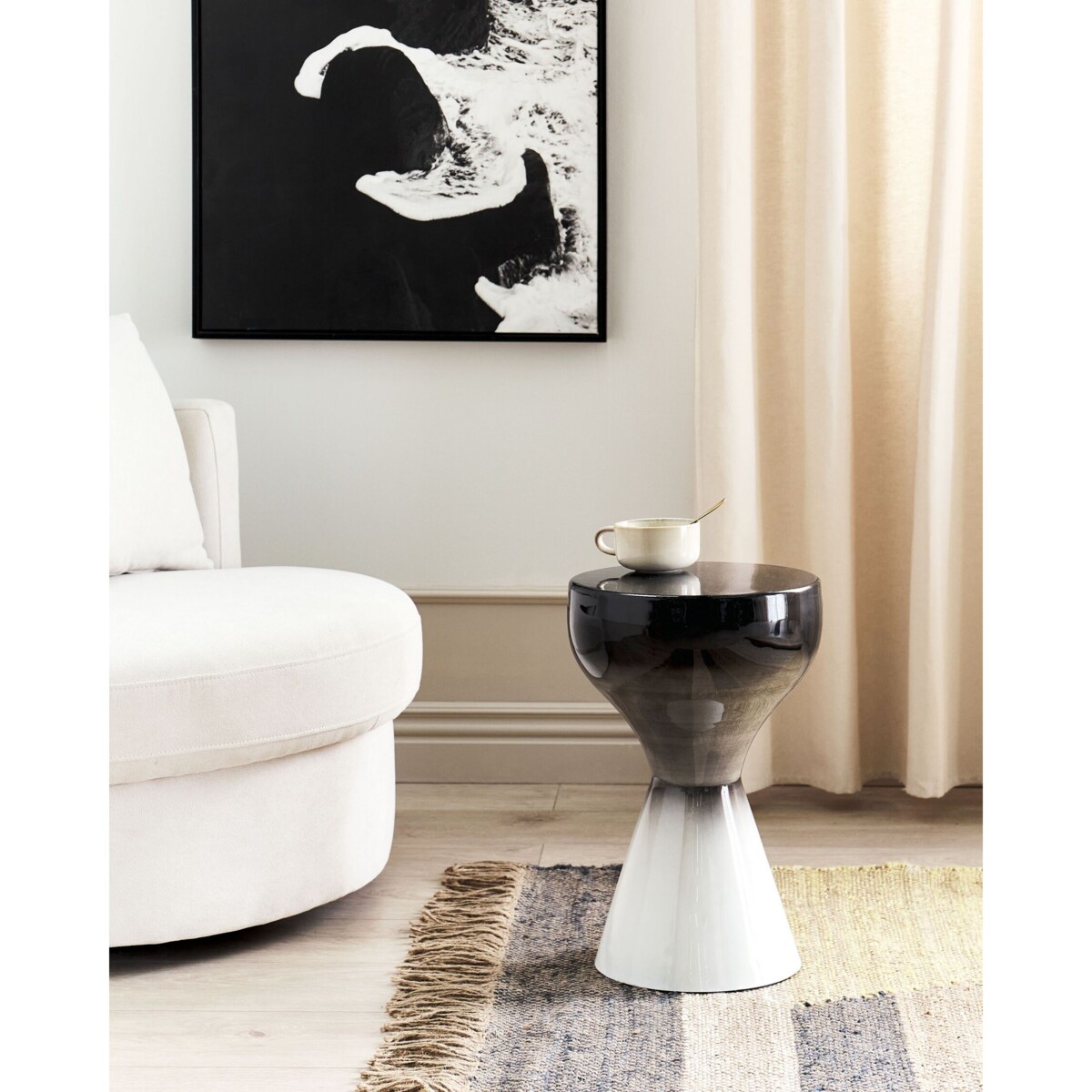 Stolik pomocniczy TIBITO Metal Czarny