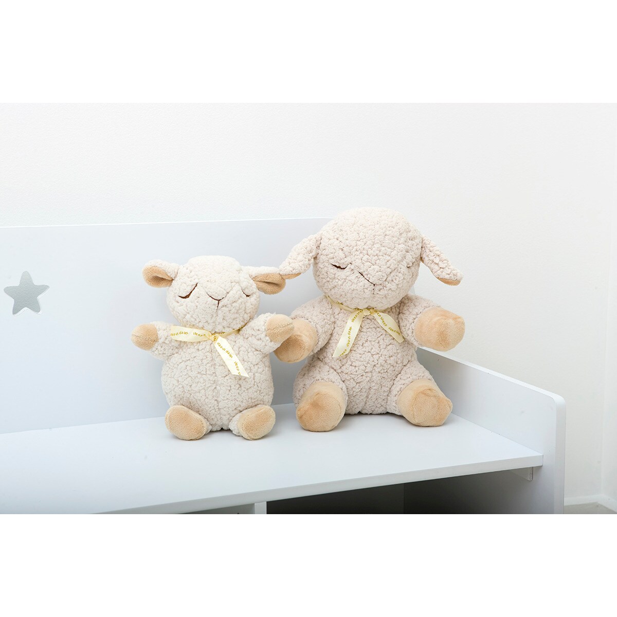 Szumiąca śpiąca owieczka z pozytywką - Cloud b® Sleep Sheep™