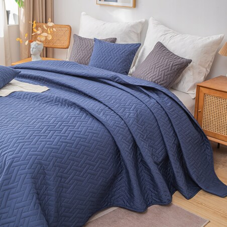 Narzuta na Łóżko Pikowana Dwustronna Kapa 240 x 220 cm Koc Pled Pokrowiec Dash