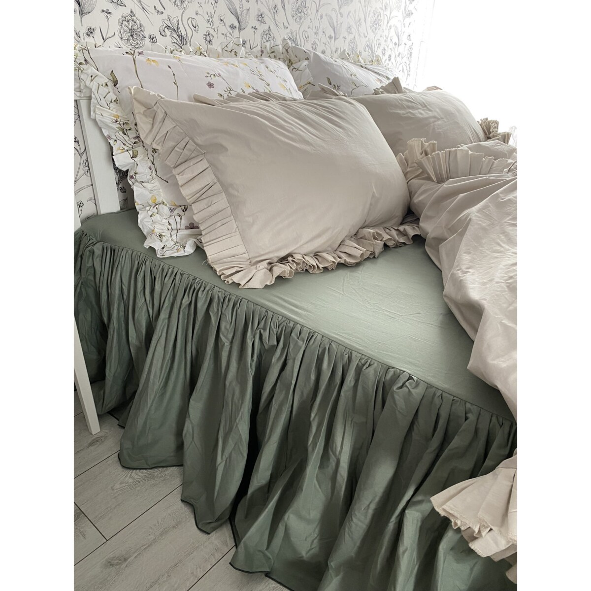 Prześcieradło z falbanką - boho zieleń 220/200