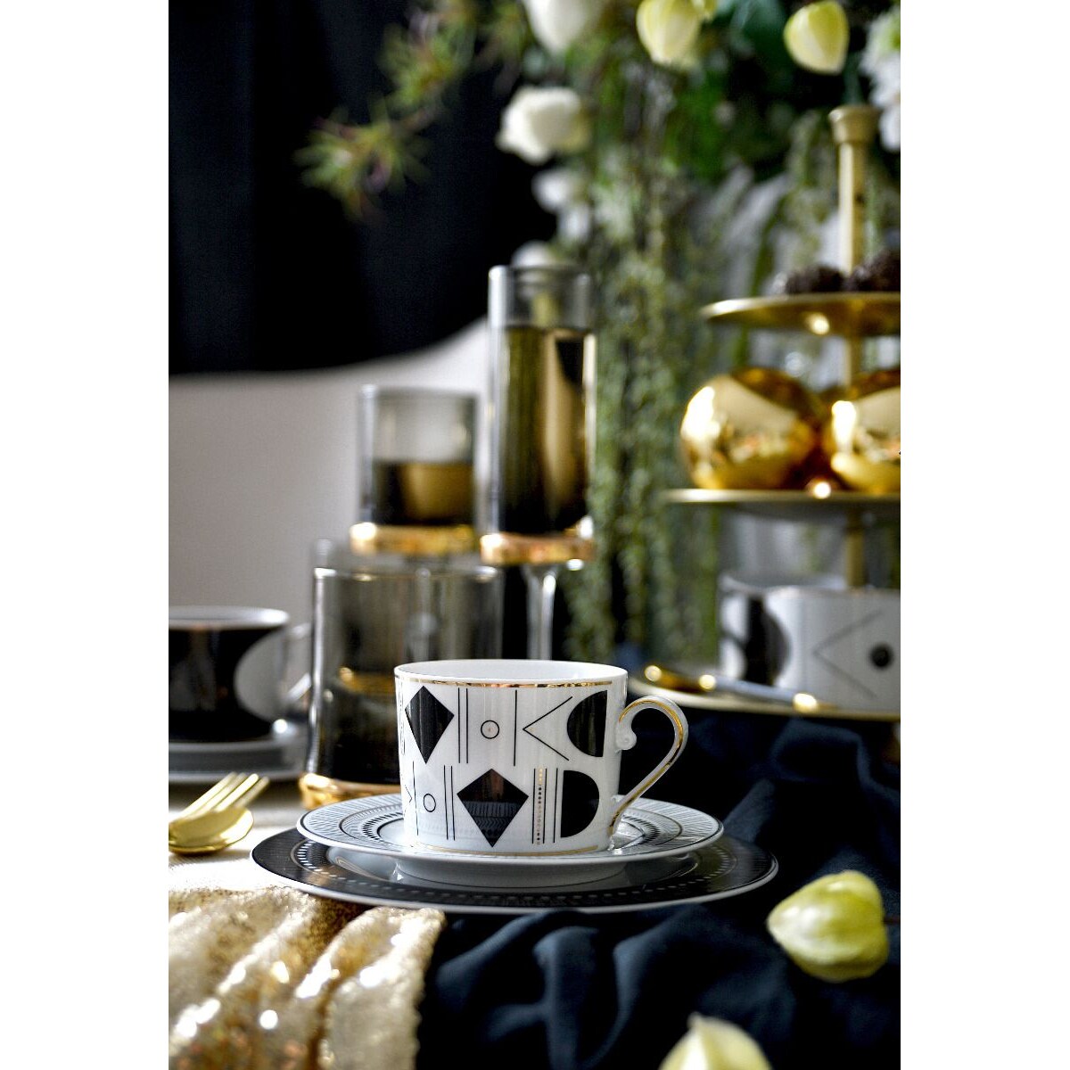 Zestaw filiżanek ze spodkami dla 6 osób 12 el. Jenny Art Deco GX48