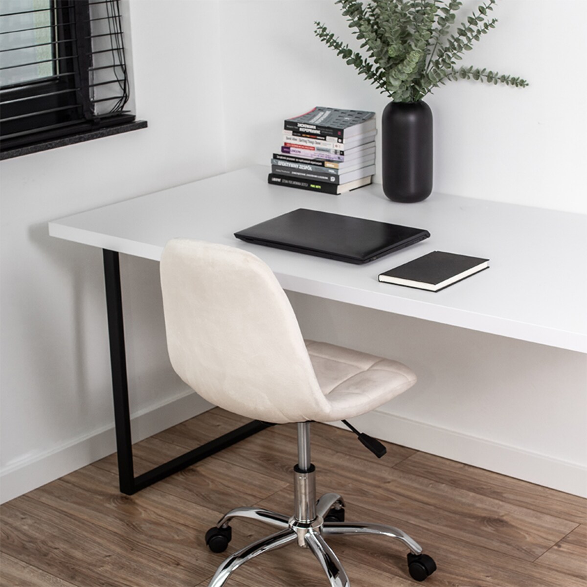 KRZESŁO BIUROWE FOTEL OBROTOWY REGULOWANY WELUROWY PIKOWANY DO BIURKA