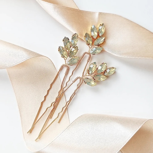 Komplet wsuwek złotych z opalowymi kamieniami cyrkoniami kryształki wesele