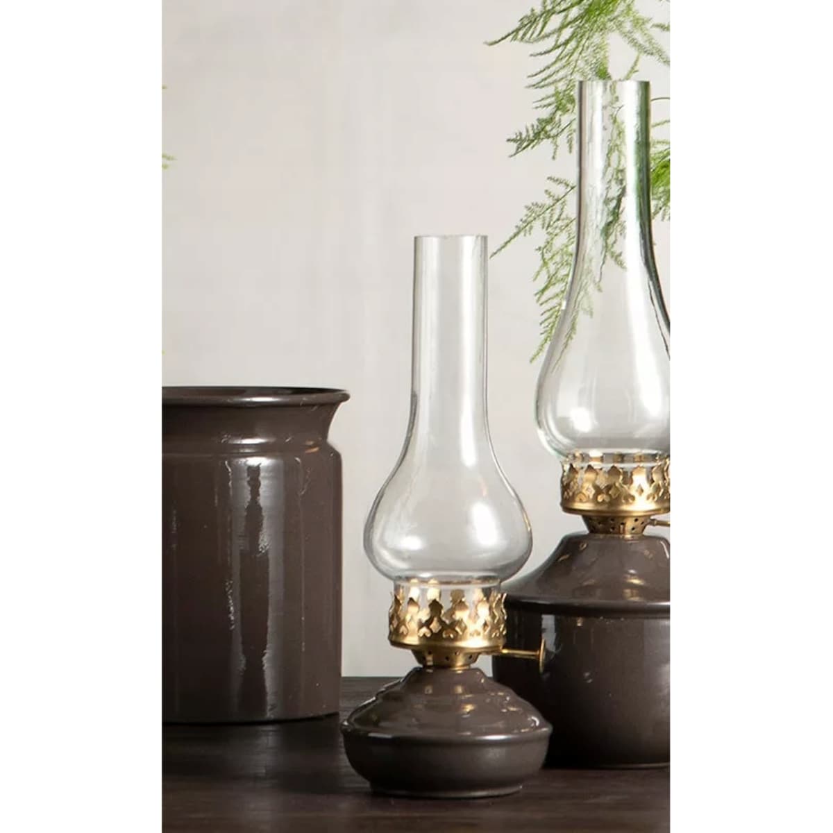 ŚWIECZNIK TEALIGHT LOFT BRĄZOWY imitacja lampy naftowej metal szkło 27cm