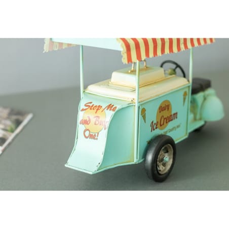 FIGURKA LODZIARKA auto z lodami RETRO