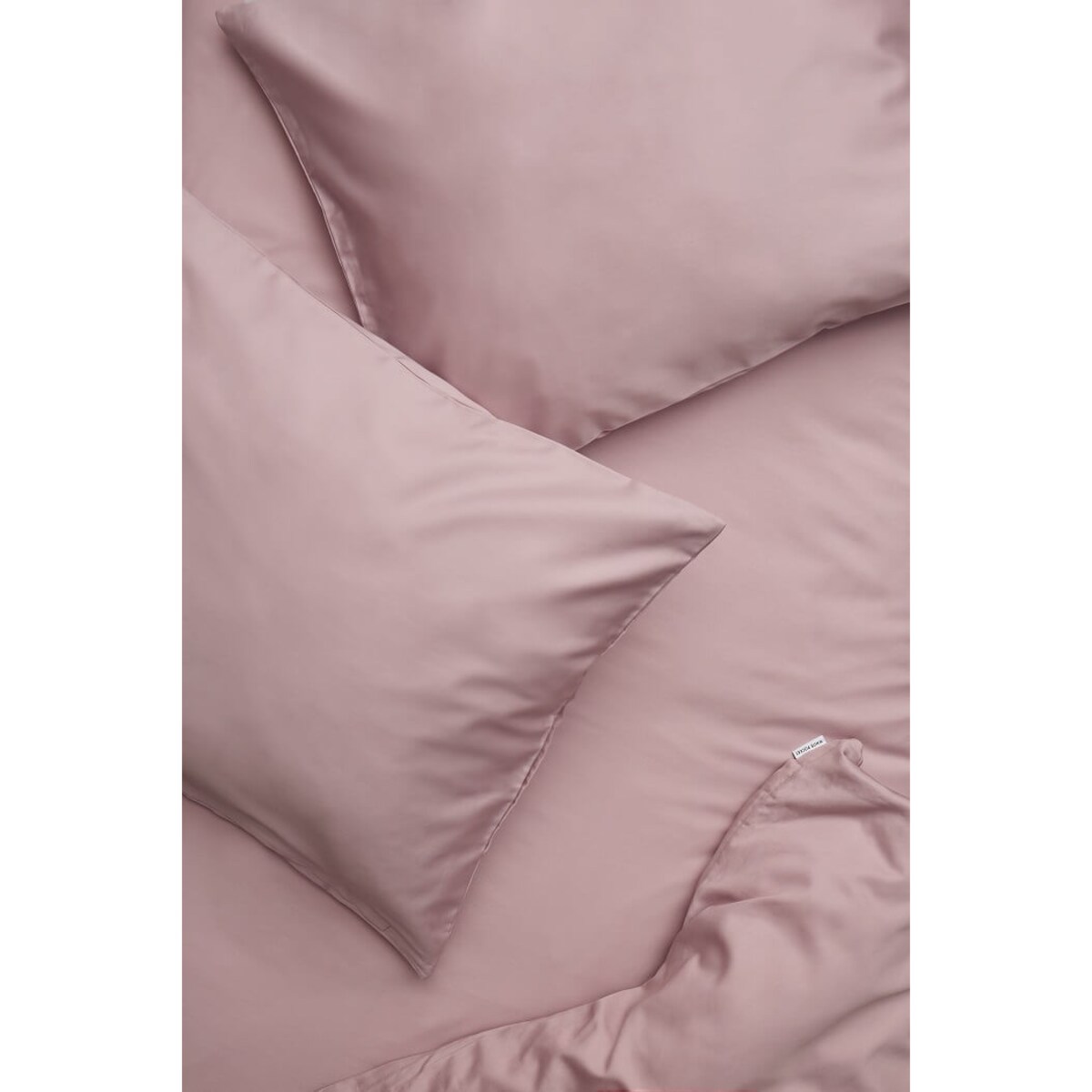 Pościel satynowa dusty pink 200/200 + 2 x 50/60 cm