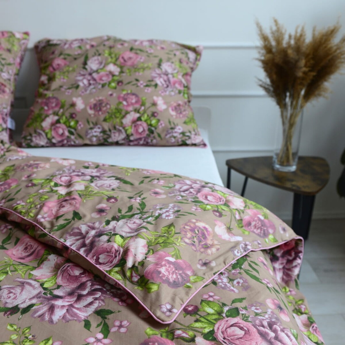 Pościel bawełniana różowe kwiaty 220x200 + 2x50x60