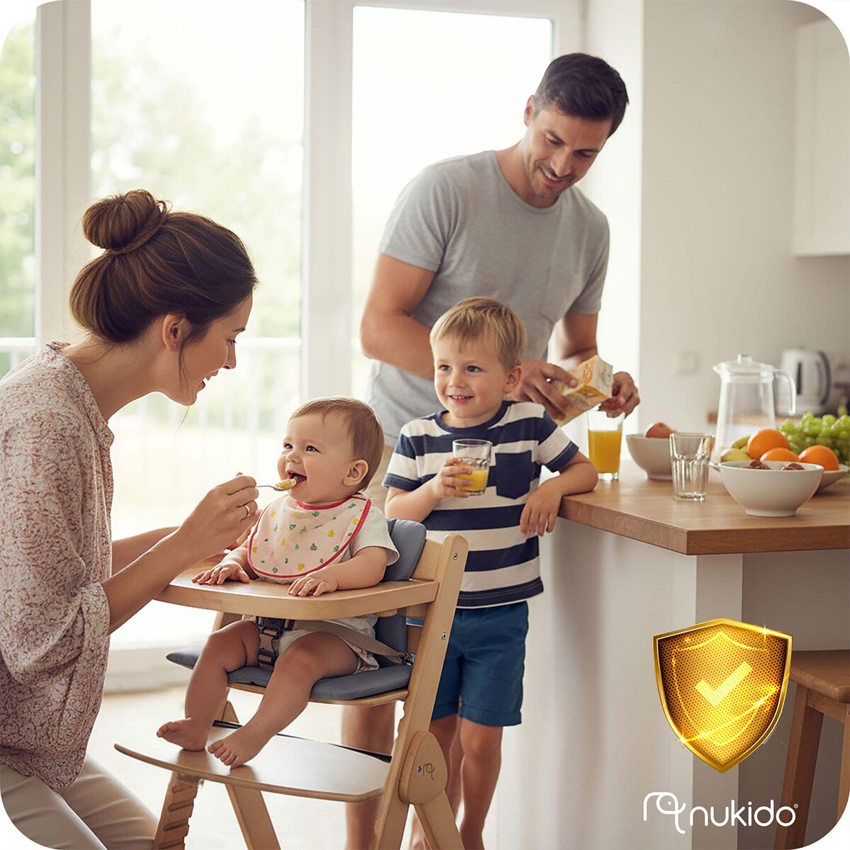Drewniane krzesełko do karmienia Nukido składane regulowane pasy 702000