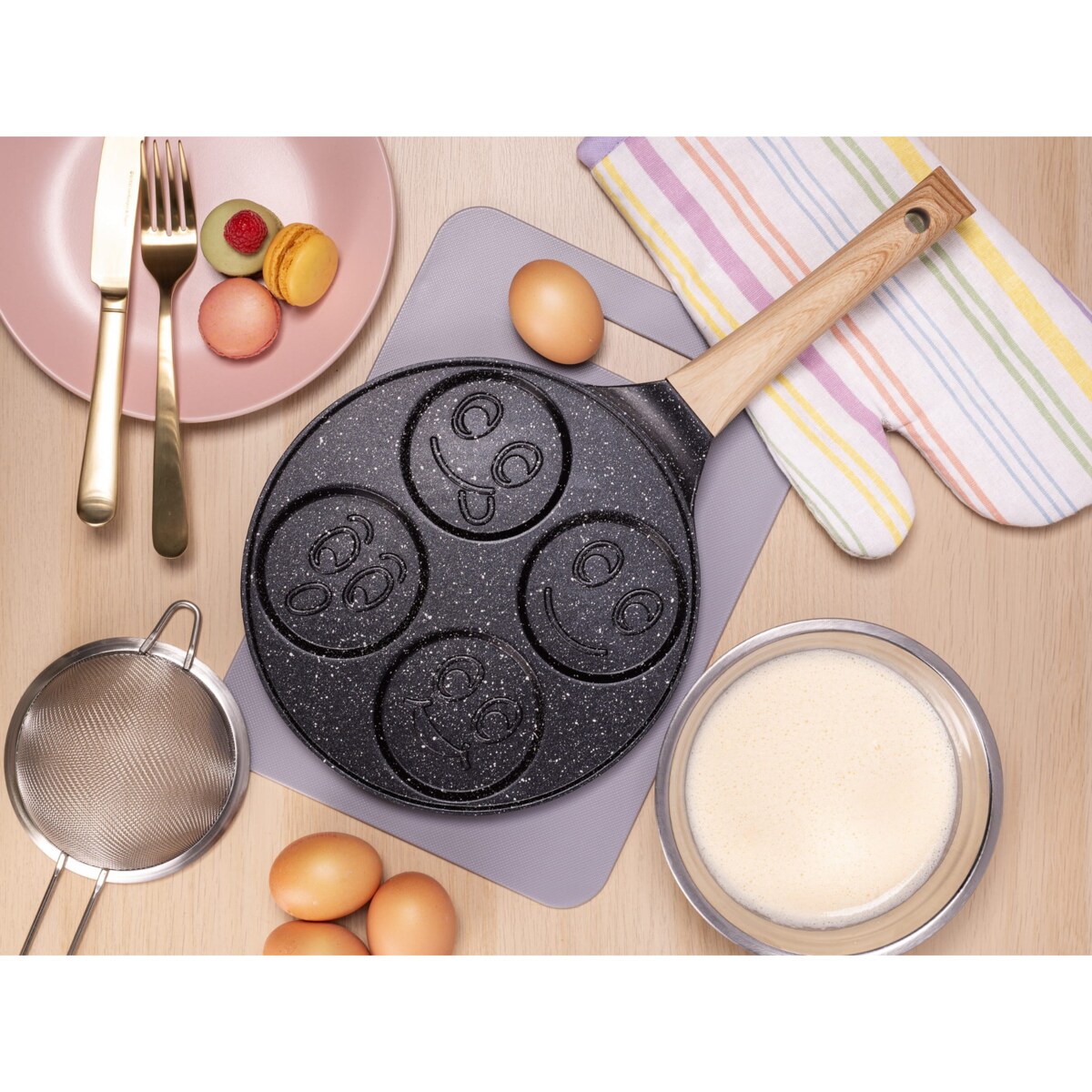 Marmurowa patelnia do pancakes naleśników jajek BUŹKI MINKI EMOTKI KAMILLE