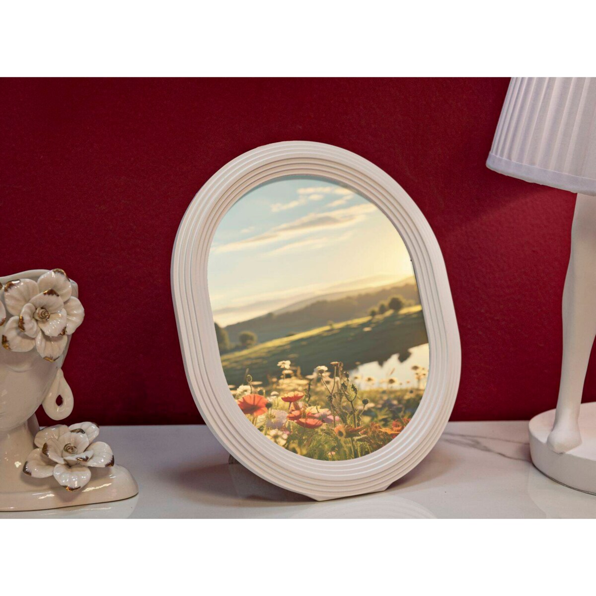 Owalna ramka ze sztukaterią, 25 x 30 cm