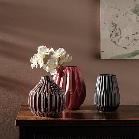 Wazon Rilla Black 11cm, ⌀8 x 11 cm