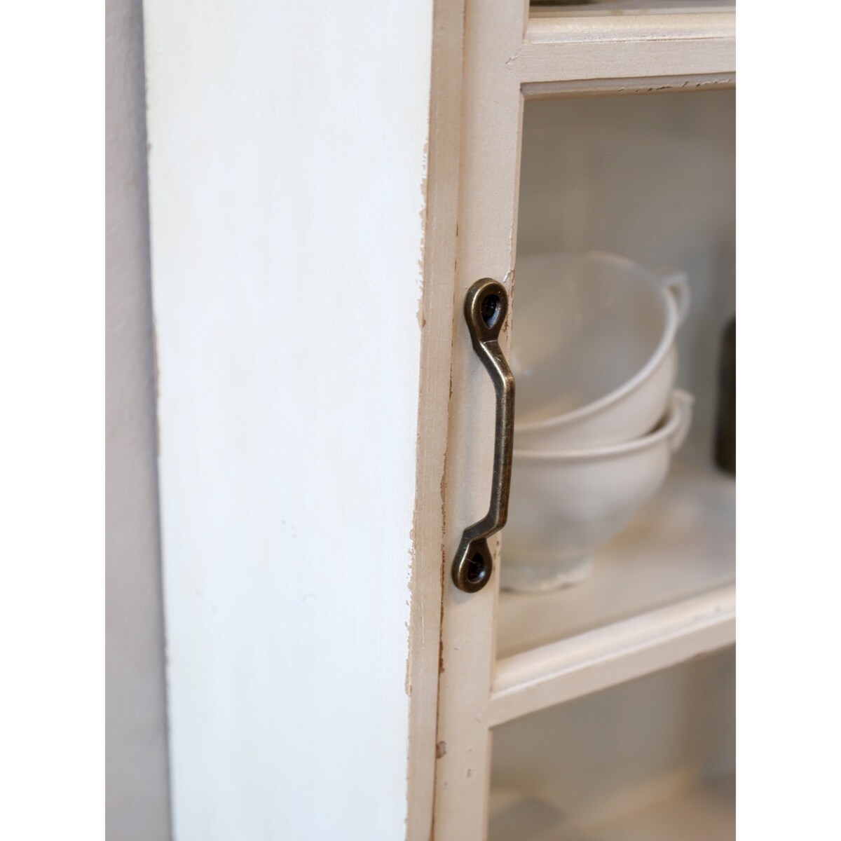 Witrynka wisząca z przesuwnymi drzwiami