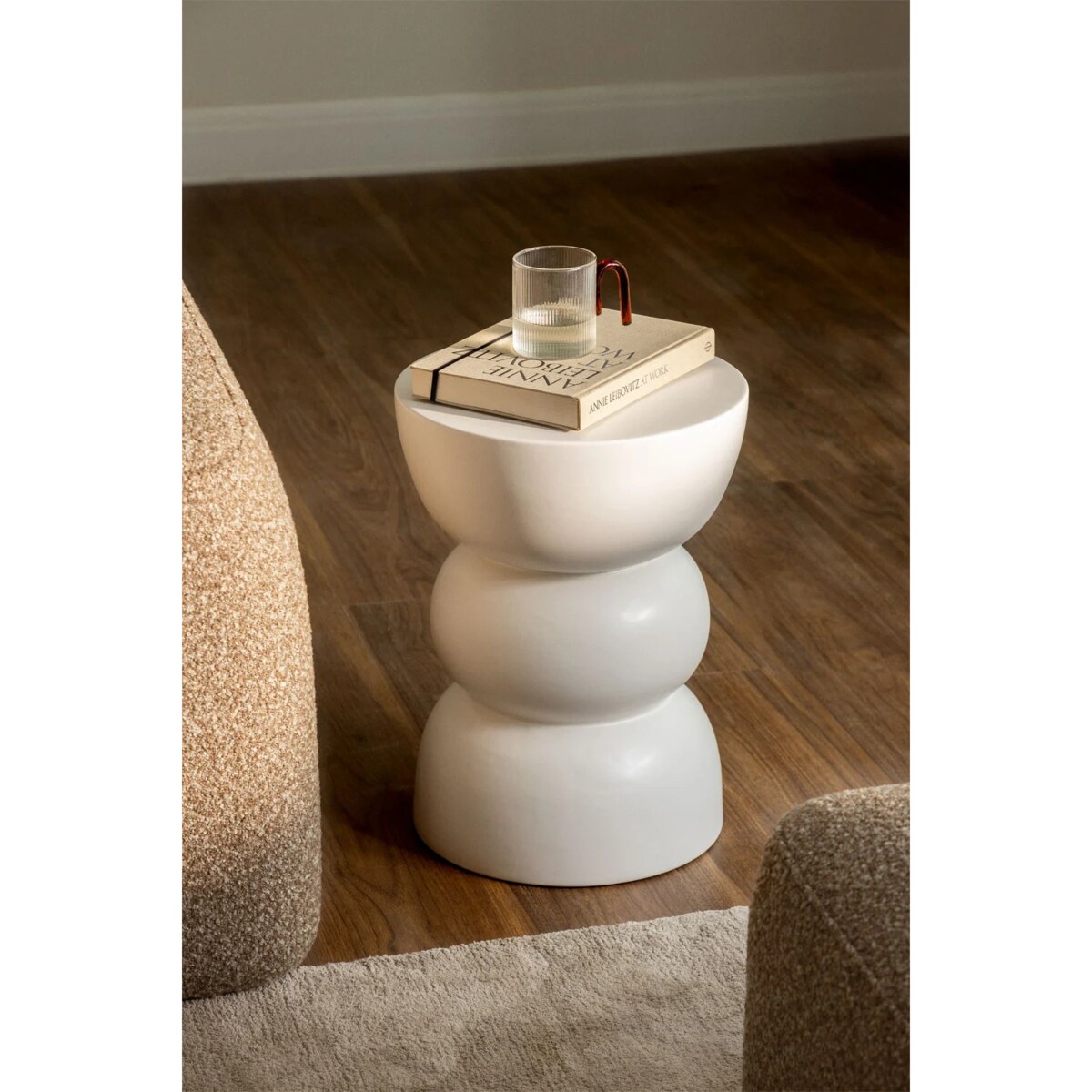 Okrągły stolik pomocniczy Ø35 cm z ceramiki Tiyi