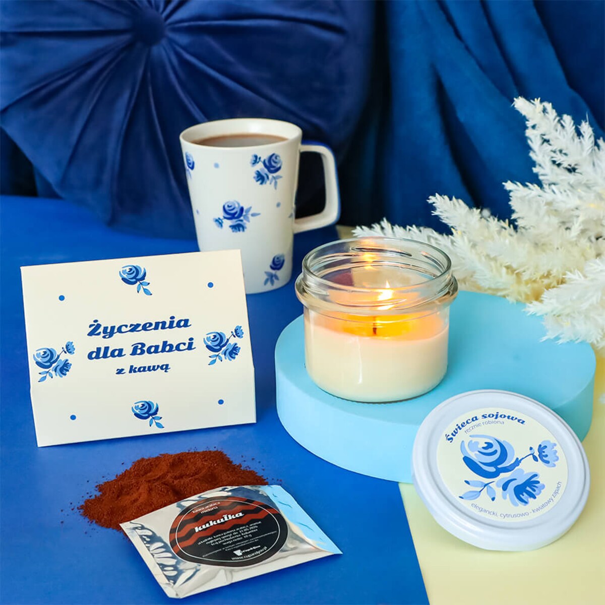 Gotowy zestaw prezentowy Życzenia dla Babci kawa aromatyzowana mielona PREMIUM 5 saszetek MIX różne smaki prezent upominek na Dzień Babci